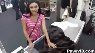 نيك مقابل المال مع احلى قحبة و اسخن كس مبلول