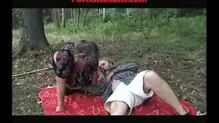 وقحة مفلس أفضل لها لجعل زوجة زوجها يساعد بسرور بينما يضغط