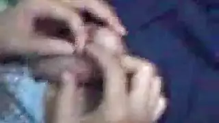 فاتنة ثقب الكاكاو يلعبون الهرة الصعبة مع الديوك