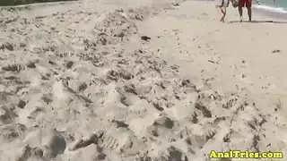 سخيف وقحة في المؤخرة مقابل بعض المال