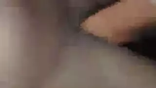 الساخنة في سن المراهقة في سن المراهقة يلعب لها ضيق.