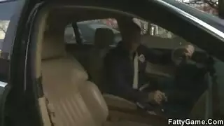 بزاز كبيرة ناعمة و مشهية و نيك سااخن