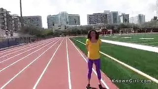 مع شعر الديكة الجذرية أنفسهم في كس