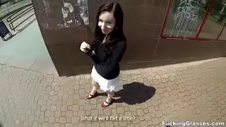 نيك بنت هيجانه في الشارع كاميرا خفيه
