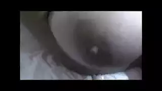 الثدي الطبيعية الضخمة لشلالات الخريف