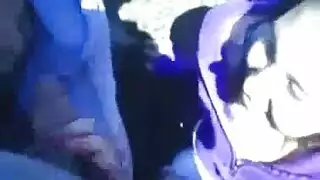 اثنين من التوائم قرنية في العمل