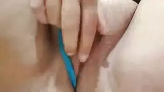 مثير الجبهة الإصبع الحمار.