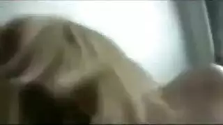 الثدي الطبيعية الضخمة المحمصة الرائعة غال يديها عليك.