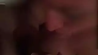 في الواقع ، مارس الجنس إددين في جميع الثقوب