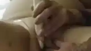زوجة ناضجة صفع سطح شاب.