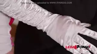 الأرنب الحلو تدليك في العضو التناسلي النسوي لها شعر