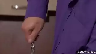 فيديو نساء تنتاك وهيا تبول