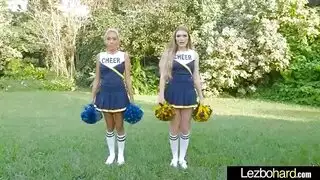 كما أنه يتساءل ما أجمل الحمار لديها