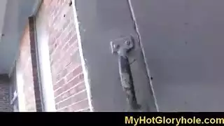 اب ينيك بنته في غياب امها