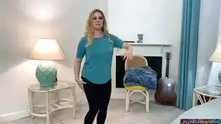 المرأة البدينة تمارس الجنس لانقاص وزنه