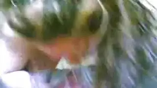 حبيبتي تركب زبي و تجلس عليه حتى يدخل في كسها