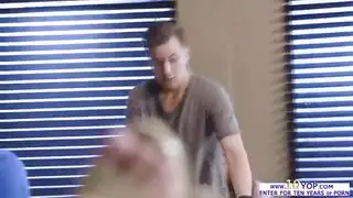 نيك طالبة بنظارة من زميلها في الفصل بعد الامتحان