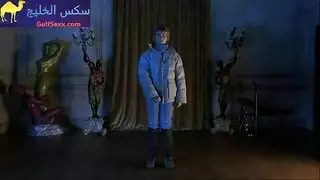 أماندا دونوهو عارية - مخبأ الدودة البيضاء (1988)