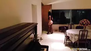 شايين سمارا دوجستايل وركوب رعاة البقر مع جوني