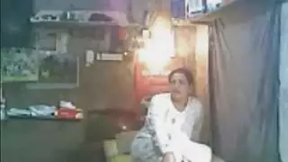 سكس عربي جديد بين امراة ناضجة تتناك من شاب