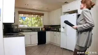 افلام سكسس سيدة الأعمال الجميلة تريد النيك الخشن