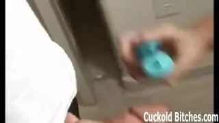 أراد أفضل صديق لي أن يشاهد التلفاز