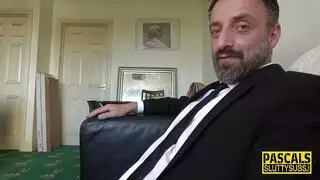 يسيطر باسكال جنسيا على الديك السمين