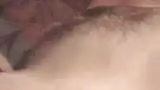 ربة منزل مشعر مفلس مص على طالبها