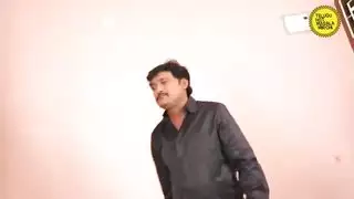 جربت ميا وابنتها خطوة أبيها في المدرسة العامة