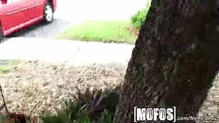 قصف الزوجان هنا