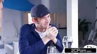 مارس الجنس زوجة رجل
