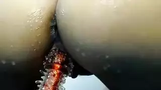 جيسيكا ثورن تجعل الرجل نائب الرئيس في فمها وضد حلمتها.