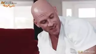 مساج من جونى سينز لملف سمرا