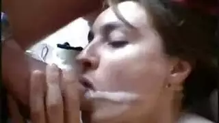 سكس اجنبي ناضجة مقابل الدولار