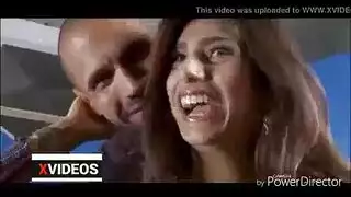 الحلو ميا الرقبة اللعب واللعب