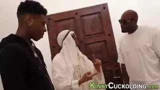 الديوث الأميرة العربية وتبتلع نائب الرئيس