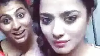 اثنان بيلا وصوفيا مذهلة