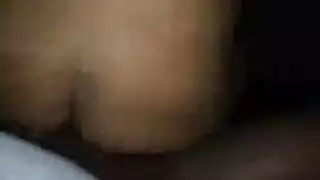 تنتشر الفرخ الآسيوي الصغيرة الصغيرة ومارس الجنس أصعب مما قد تتخيله.