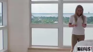 الاباحية كس في وضعية ساخنة في العمل
