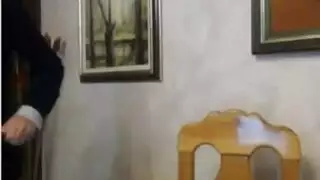 فاتنة مطيع باستخدام اللعب