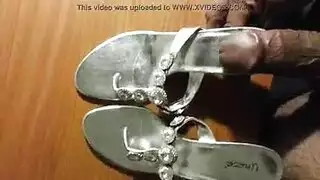 الحذاء صنم النموذج الألماني يحصل على علنية مارس الجنس في سيارة
