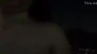 دمية عاريات مارس الجنس من الخلف من قبل رجل قرنية قبل ثمل طوال الليل.