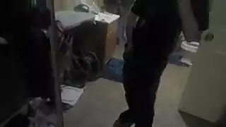 يظهر قرنية الشرقية لها أثداء لطيفة وجمل ضيق مشعر