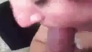 اثنين من القاطرات سيئة وتمتص المشهد