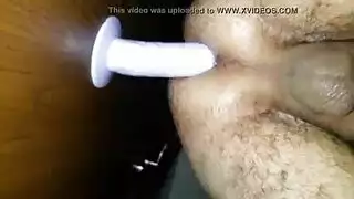 ناضجة مع دسار وحزام على الديك على كس ضيق