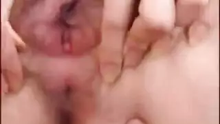 لبناني يصور فيلم سكس وهو ينيك زوجته الجميلة