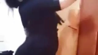 مراهق ينيك زوجة ابيه كبيرة المؤخرة الحلوة