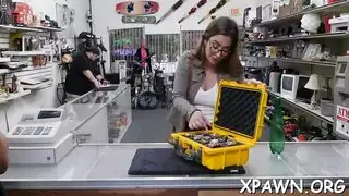 نسيج القرنية الزاني يمارس الجنس مع سيبيان كبير على الحافة