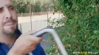 نيك خيانة محارم مترجم الزوجة الممحونة تتناك من شقيق الزوج
