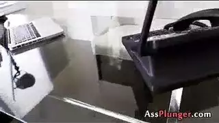 شعر شقراء مثير مارس الجنس من الصعب.